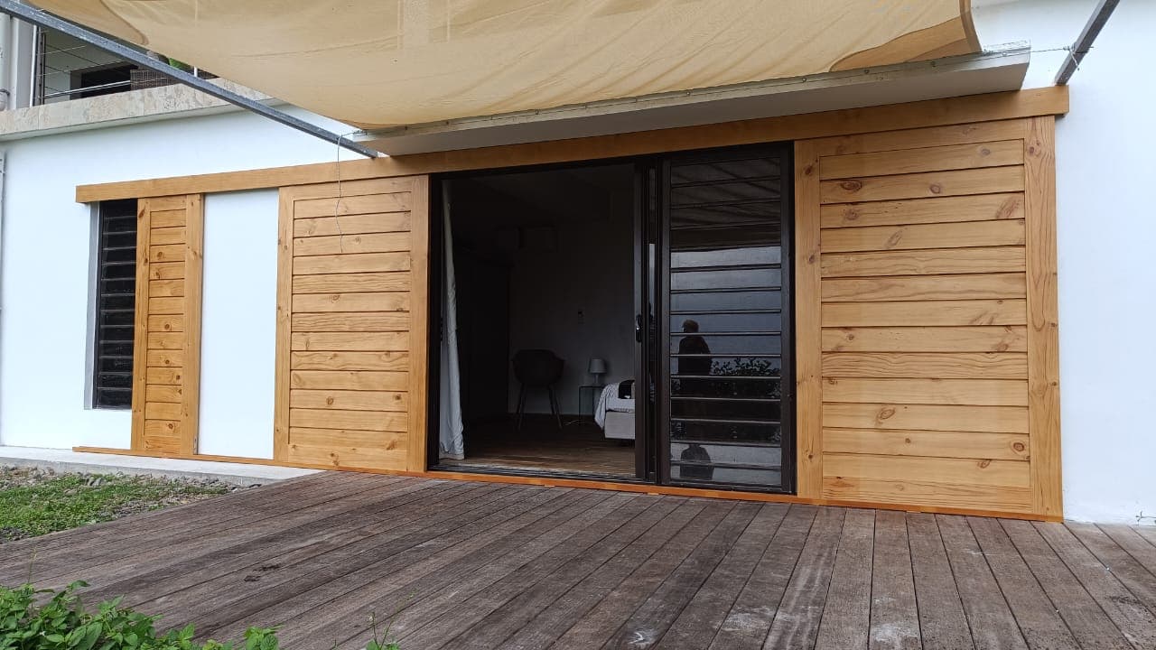 Aménagement intérieur bois massif Tahiti